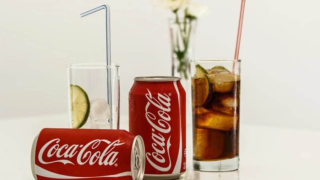 Czy Coca-Cola i Pepsi to jedna firma? Prawda, która zaskakuje!